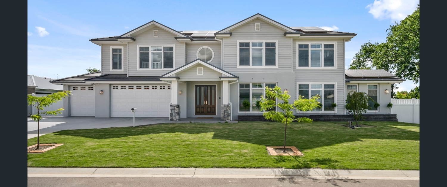 Montvue Front Renovations by Oak and Stone Renovations